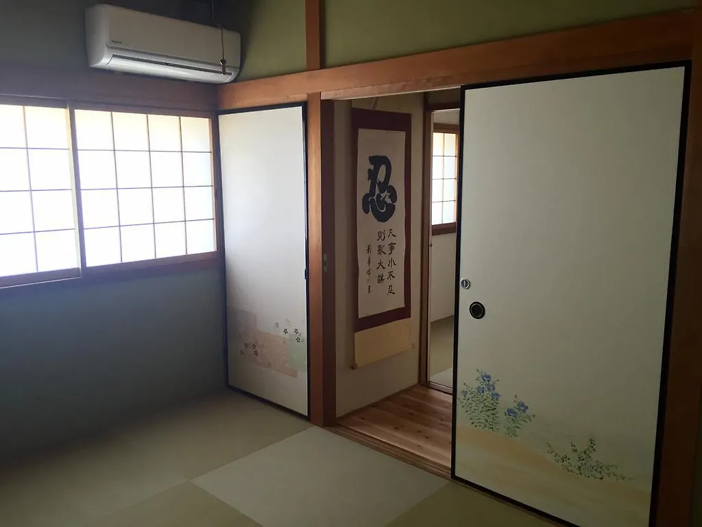 京都市 むらさき ハウスヴィラ 0*,  日本